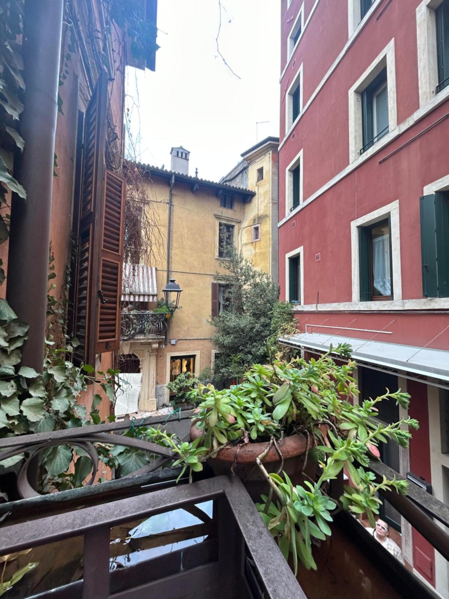 Residenza Della Samaritana Classici Vérone Extérieur photo